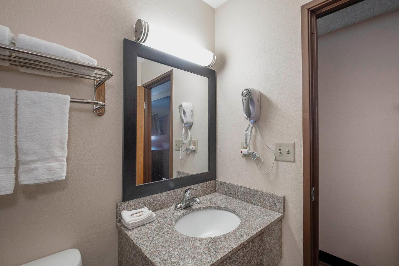 Red Roof Inn Бристоль Экстерьер фото